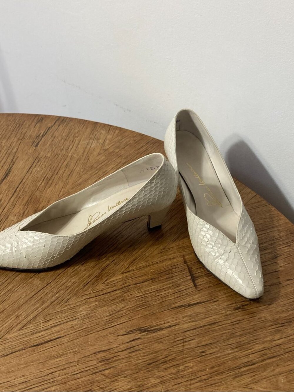 Vintage Thomas Wallace Cream Snakeskin Shoes - Picture 2 of 9